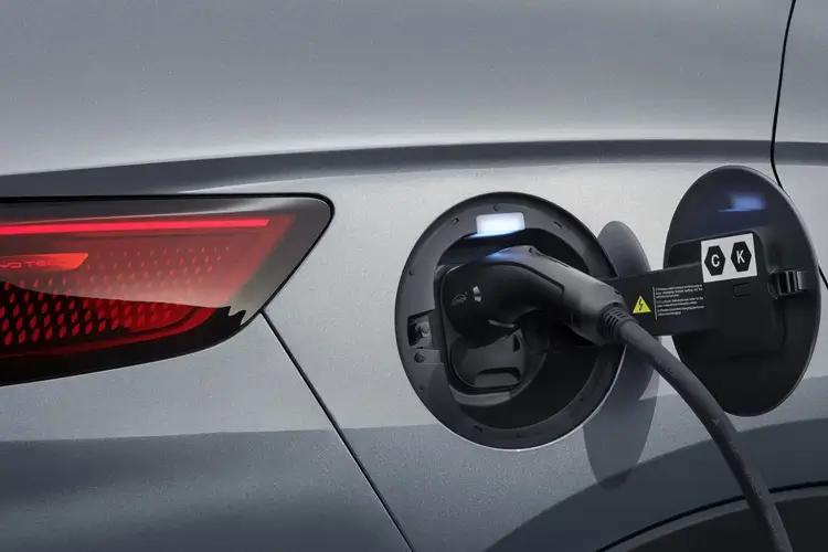 3854338 1.5 DM-i Boost 5dr Auto