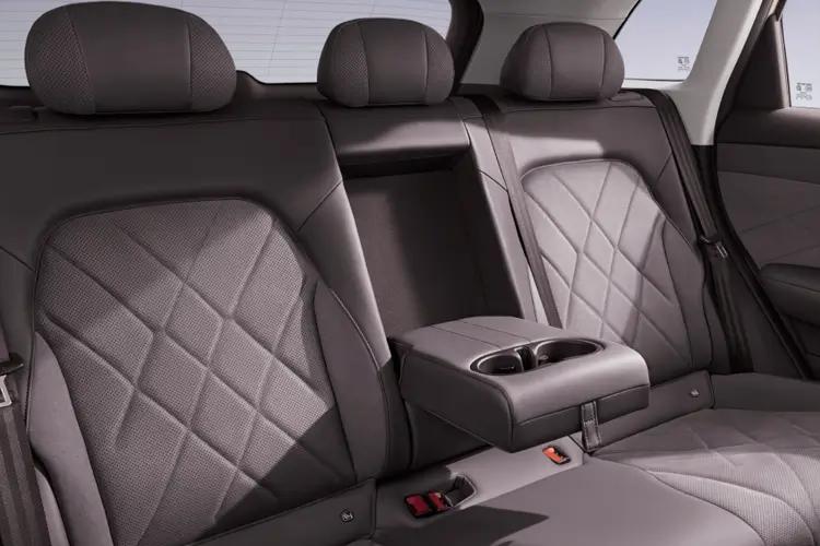 4035503 180kW SE EV Long Range 77kWh 5dr Auto