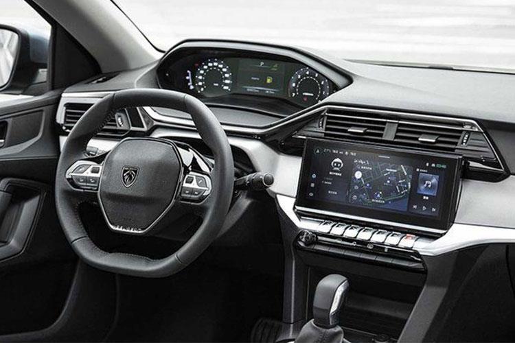 3940943 1.6 Plug-in Hybrid 225 Allure 5dr e-DSC7