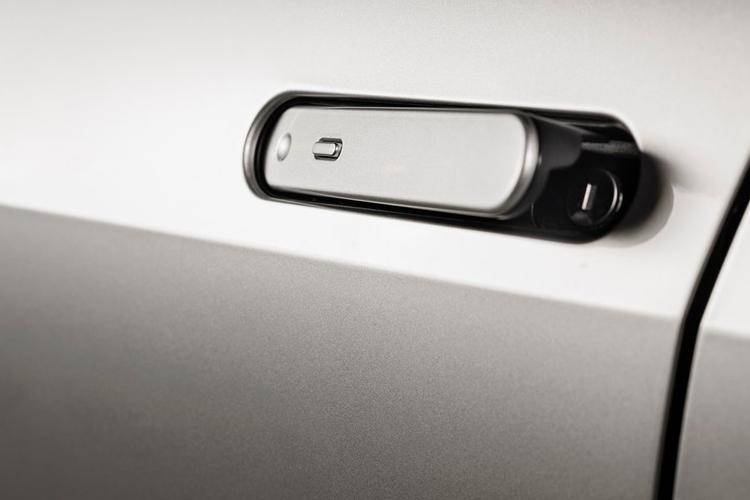 3781299 2.0 PHEV GR Sport 5dr CVT