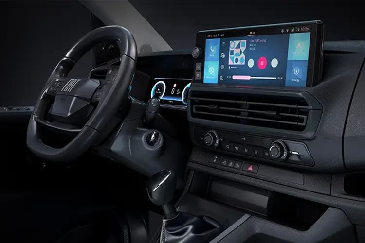 3902720 100kW 75kWh Onyx Crew Van Auto